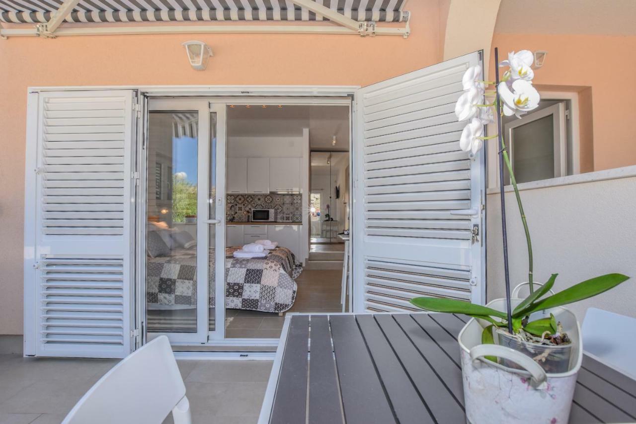 Villa Magena - Luxury Apartments In Pag Center Pag Town Luaran gambar