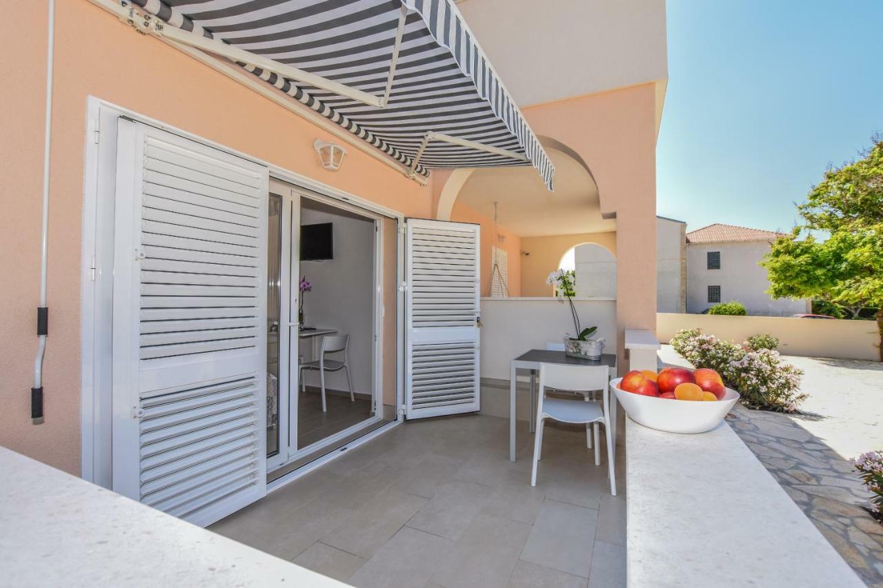 Villa Magena - Luxury Apartments In Pag Center Pag Town Luaran gambar