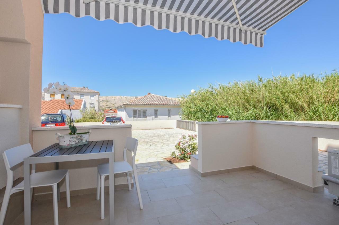 Villa Magena - Luxury Apartments In Pag Center Pag Town Luaran gambar