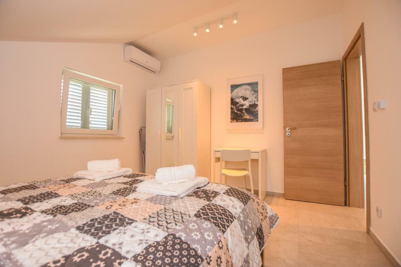 Villa Magena - Luxury Apartments In Pag Center Pag Town Luaran gambar