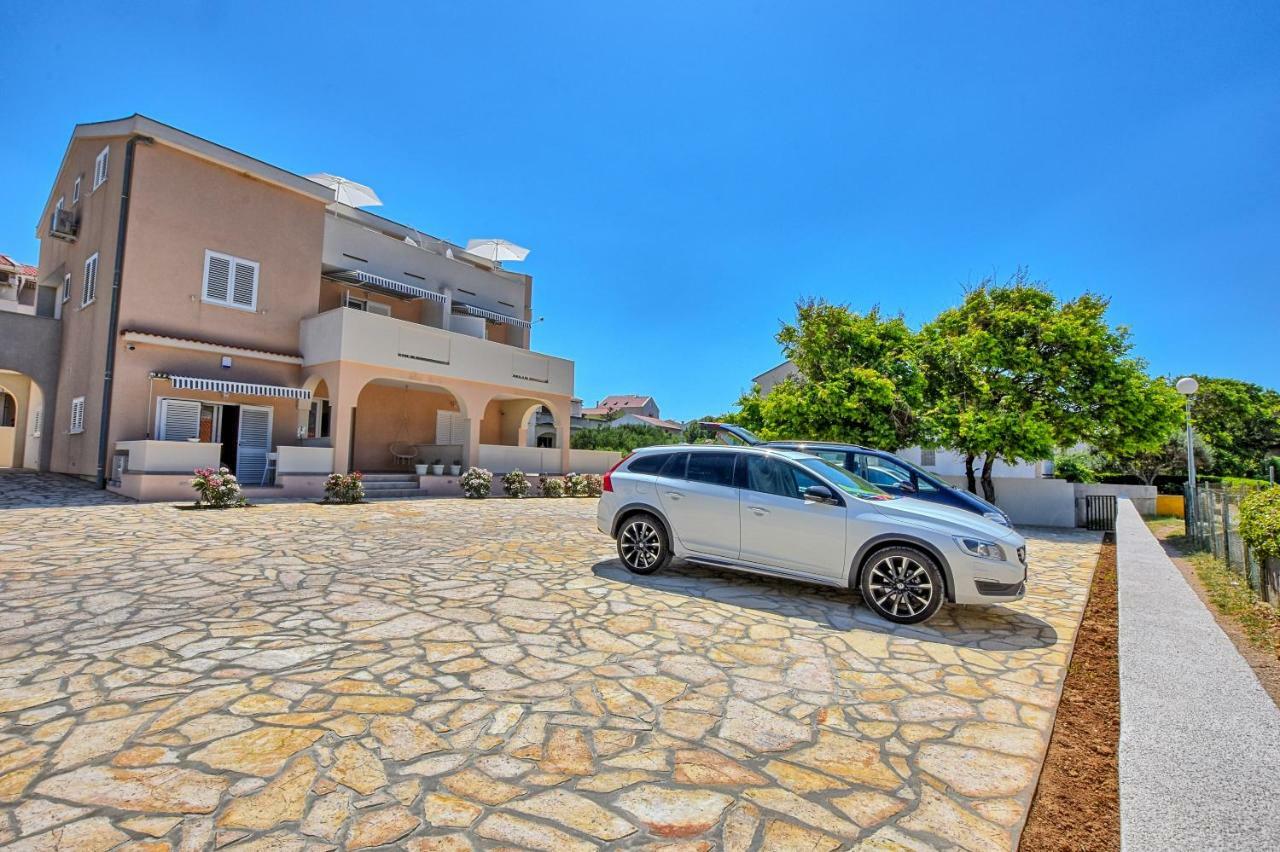 Villa Magena - Luxury Apartments In Pag Center Pag Town Luaran gambar