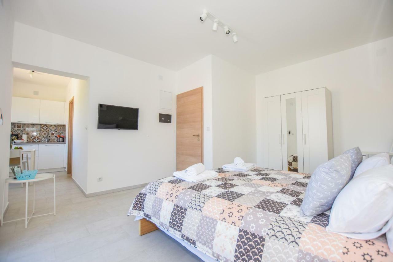 Villa Magena - Luxury Apartments In Pag Center Pag Town Luaran gambar