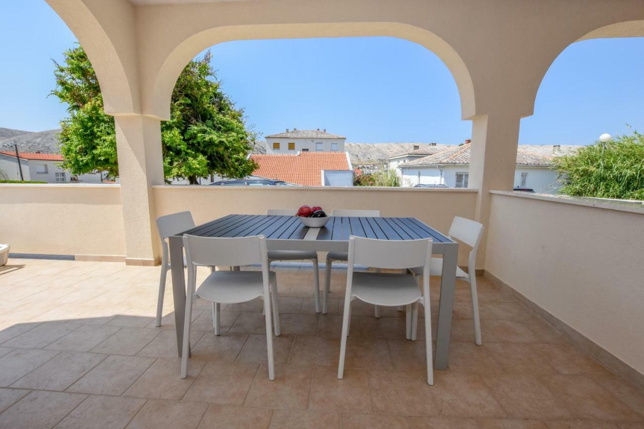Villa Magena - Luxury Apartments In Pag Center Pag Town Luaran gambar
